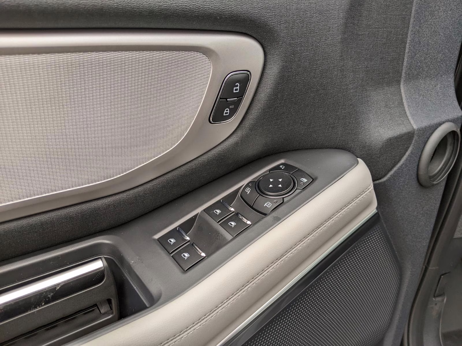 2026 Agate Black Ford Expedition Active 4X4 SUV