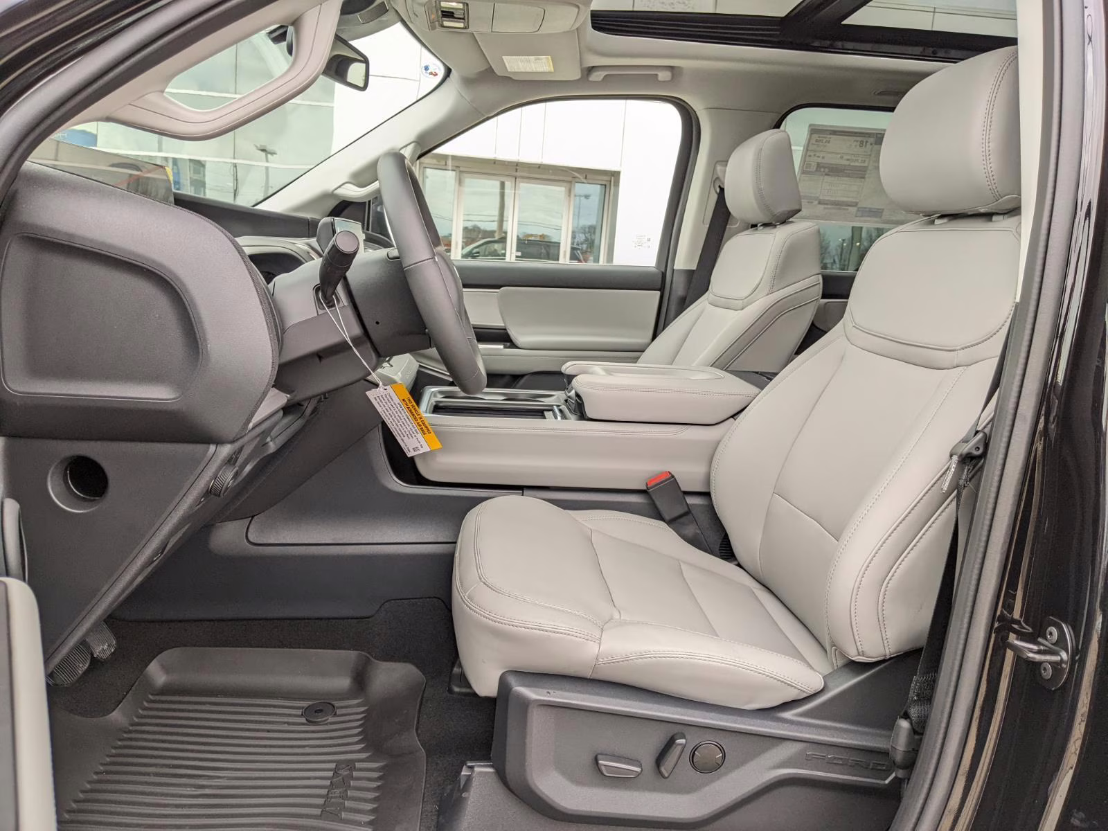 2026 Agate Black Ford Expedition Active 4X4 SUV