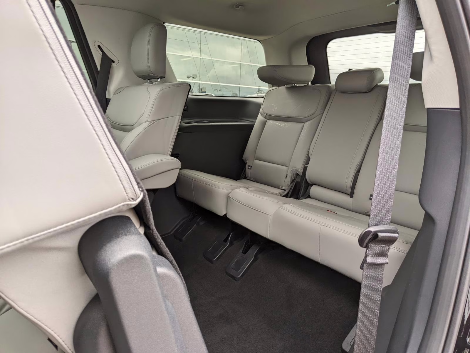 2026 Agate Black Ford Expedition Active 4X4 SUV