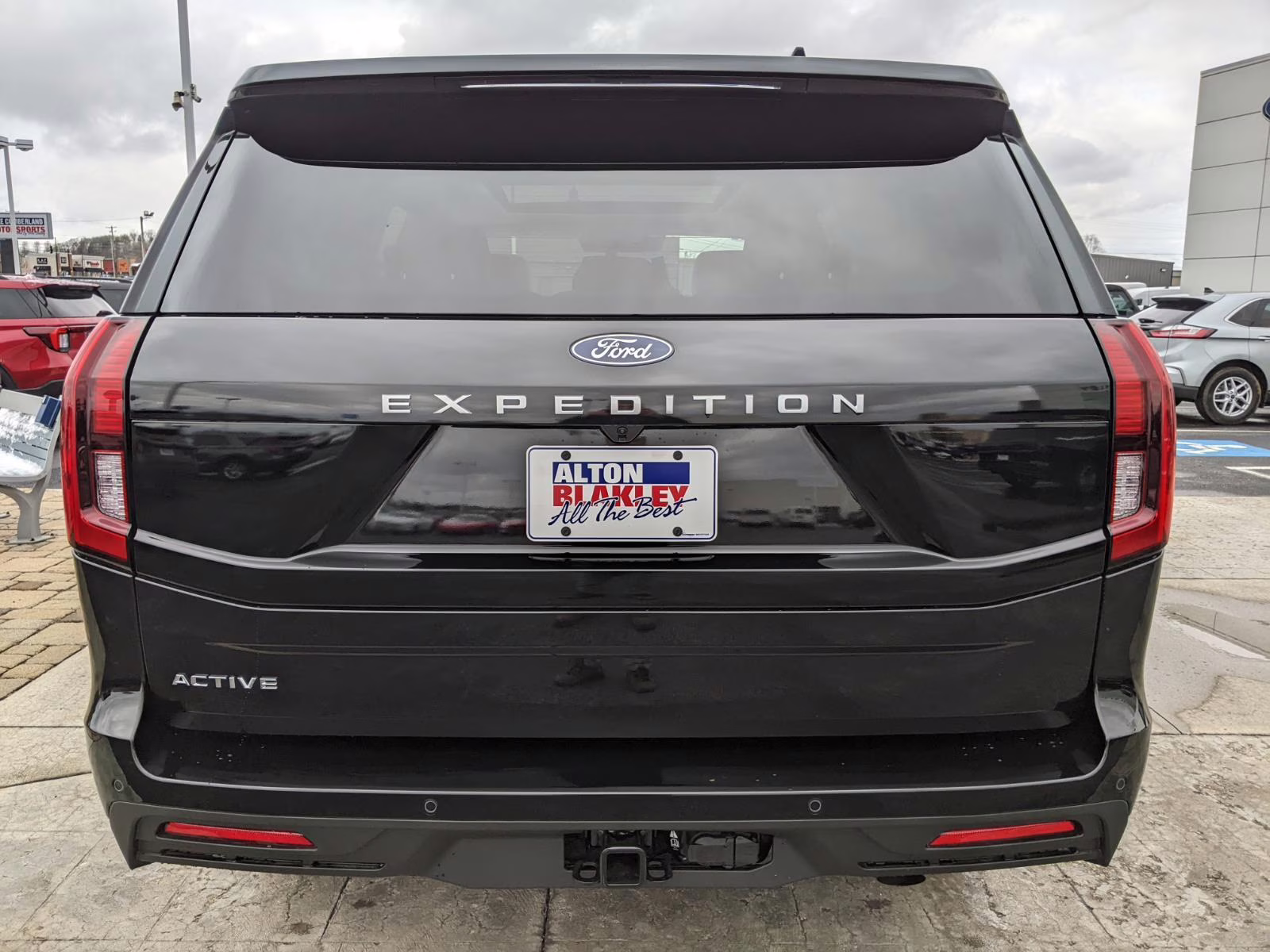 2026 Agate Black Ford Expedition Active 4X4 SUV
