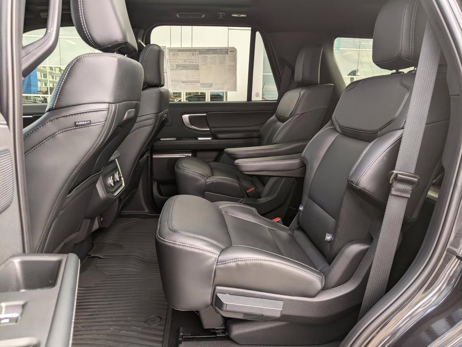 2025 Dark Matter Gray Ford Expedition Platinum 4X4 SUV