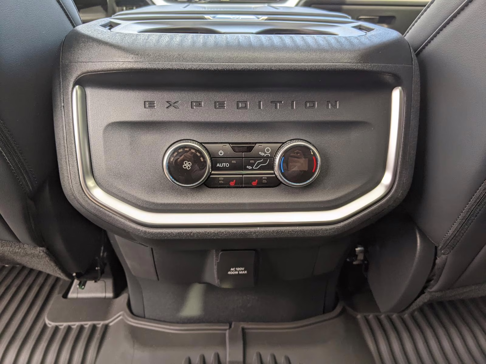 2025 Dark Matter Gray Ford Expedition Platinum 4X4 SUV