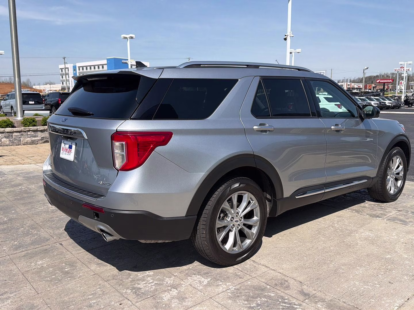 2023 Iconic Silver Ford Explorer Limited 4X4 SUV