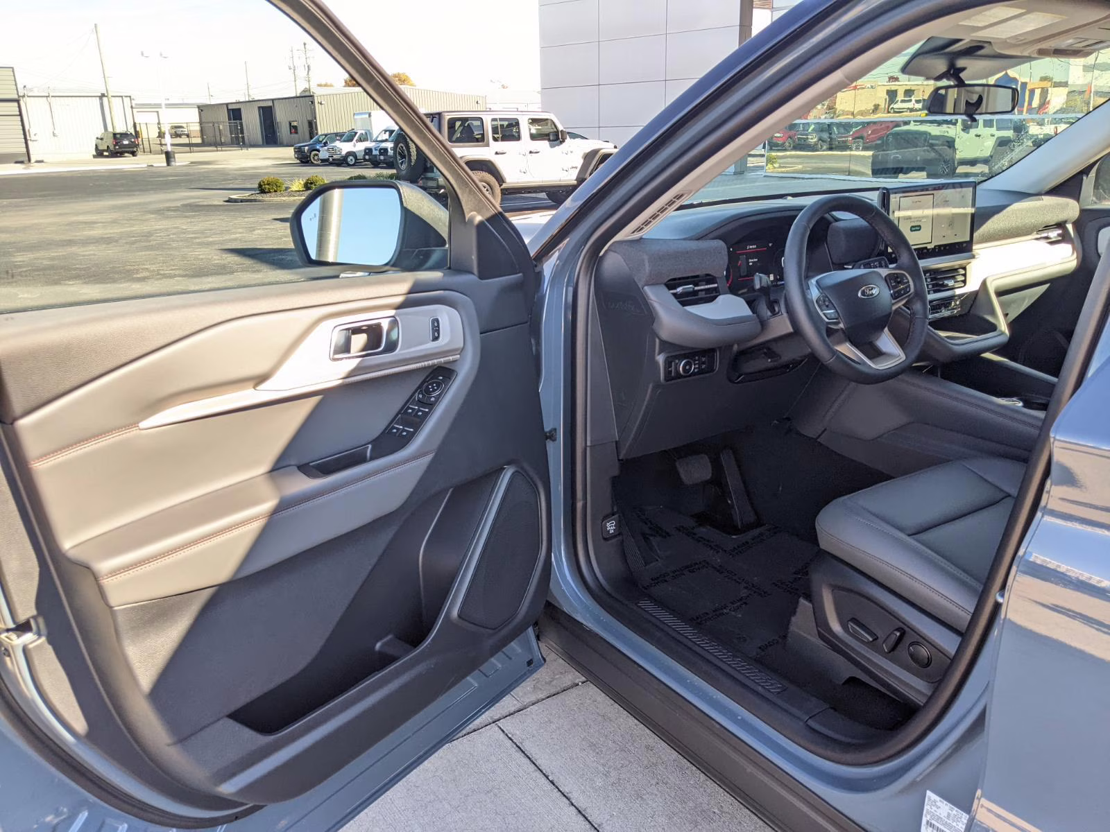 2026 Vapor Blue Metallic Ford Explorer Active 4X4 SUV