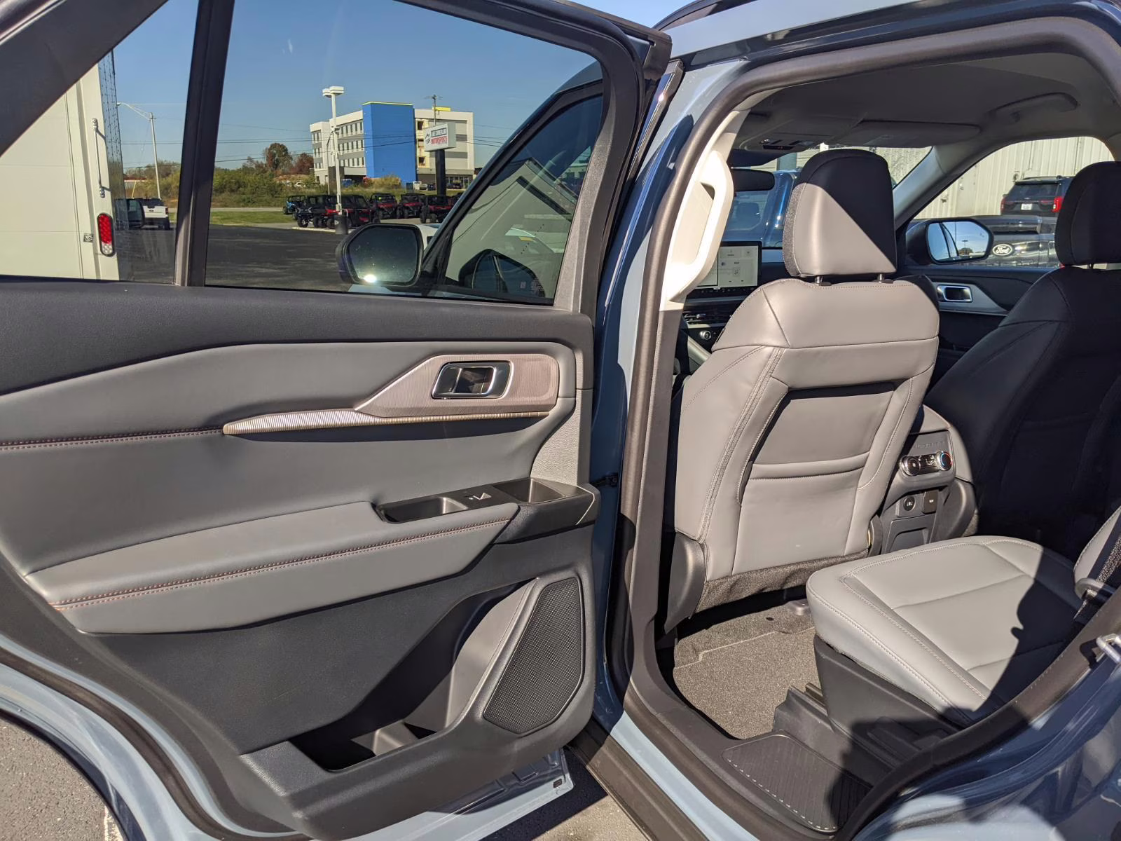 2026 Vapor Blue Metallic Ford Explorer Active 4X4 SUV