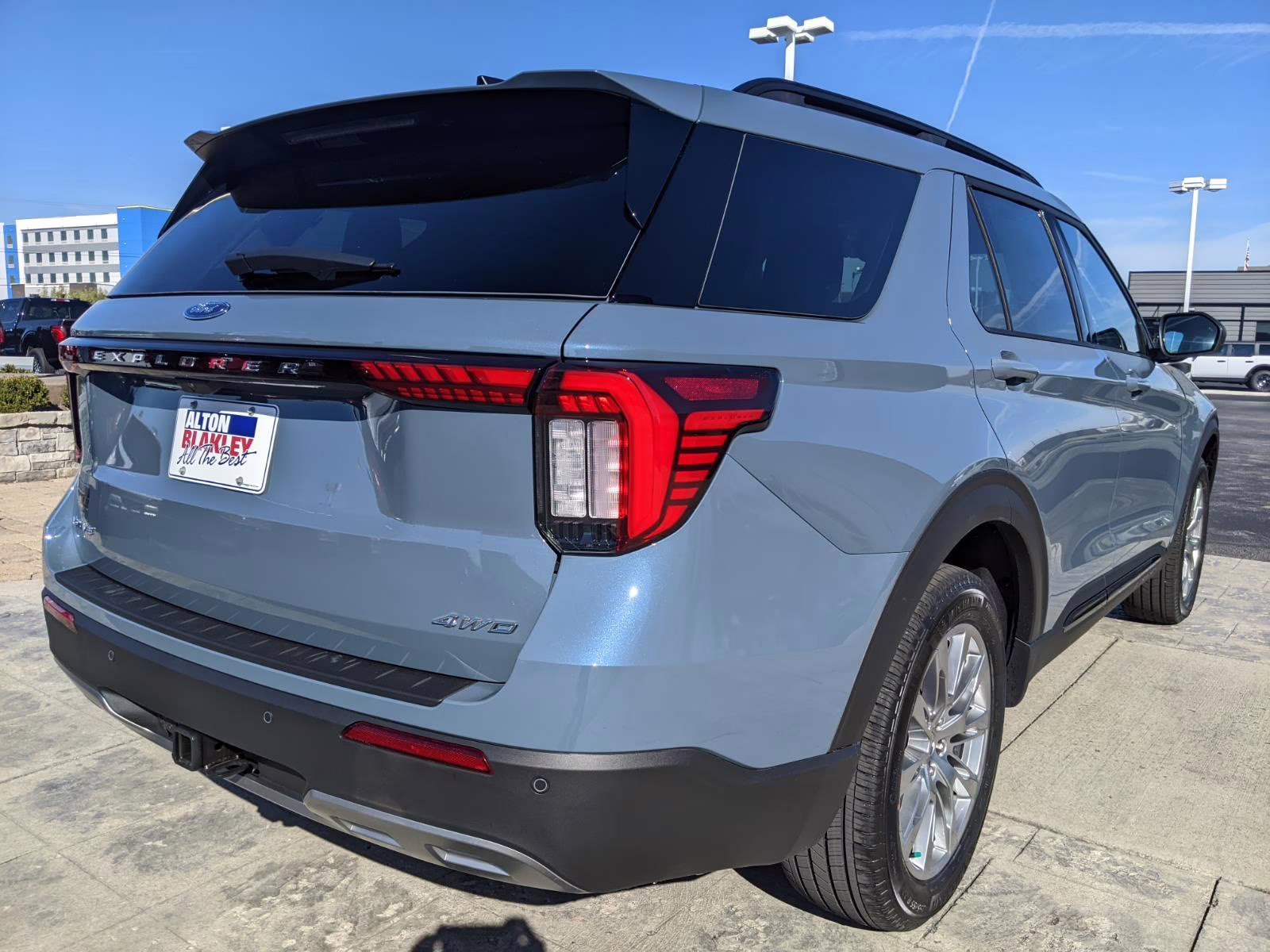 2026 Vapor Blue Metallic Ford Explorer Active 4X4 SUV