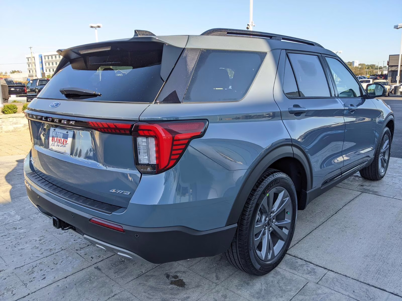 2026 Vapor Blue Metallic Ford Explorer Active 4X4 SUV