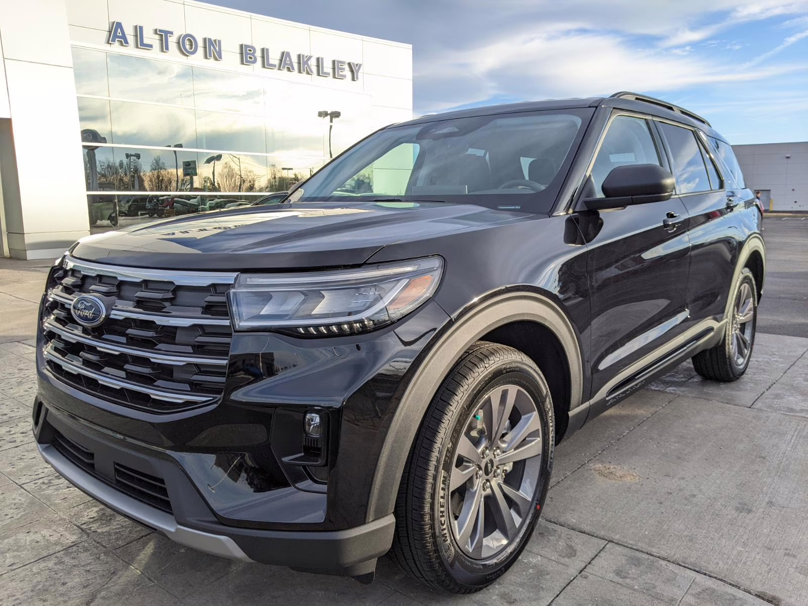2026 Agate Black Metallic Ford Explorer Active w/200A Pkg 4X4 SUV