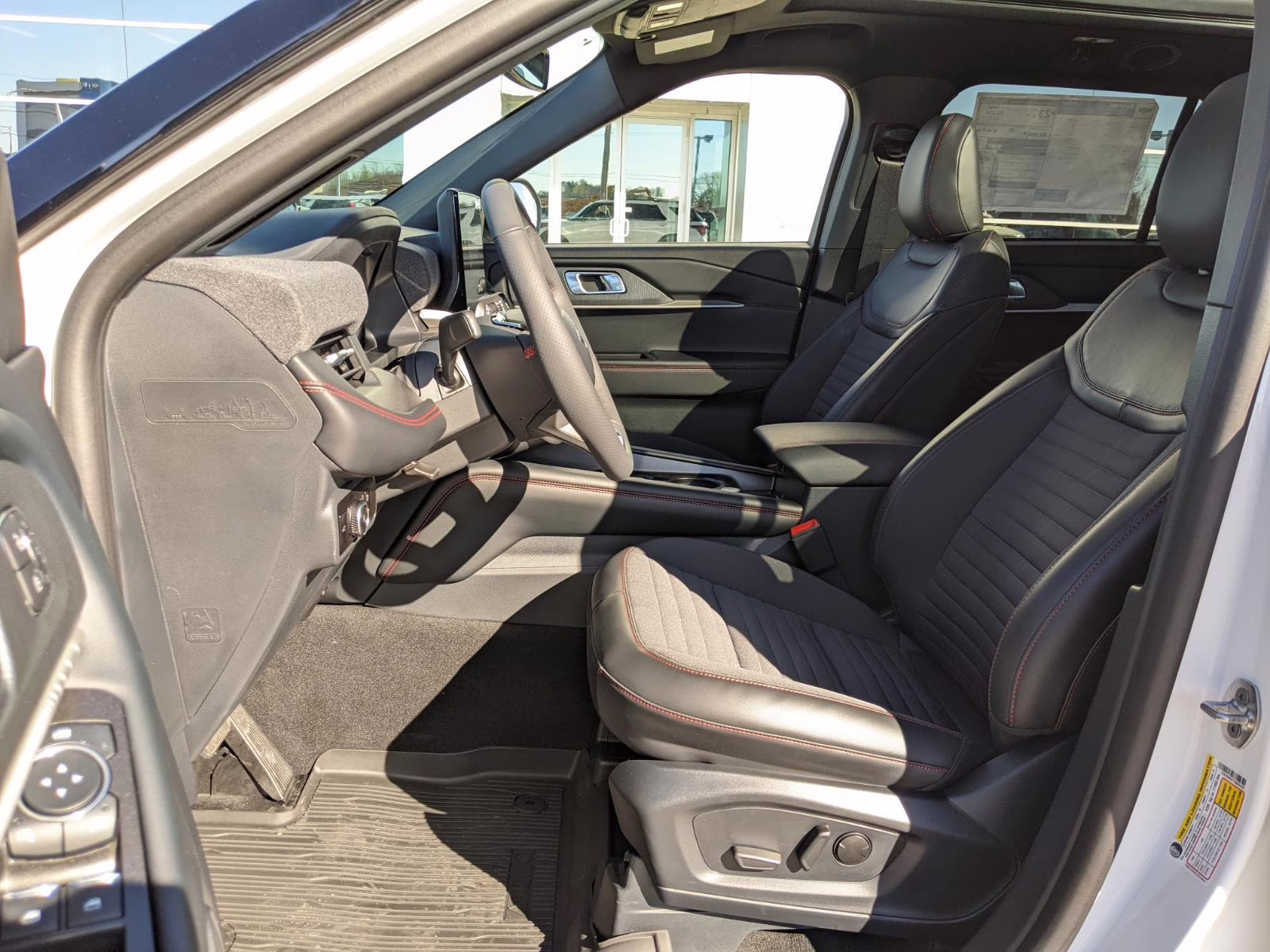 2026 Star White Metallic Tri-Coat Ford Explorer ST-Line 4X4 SUV