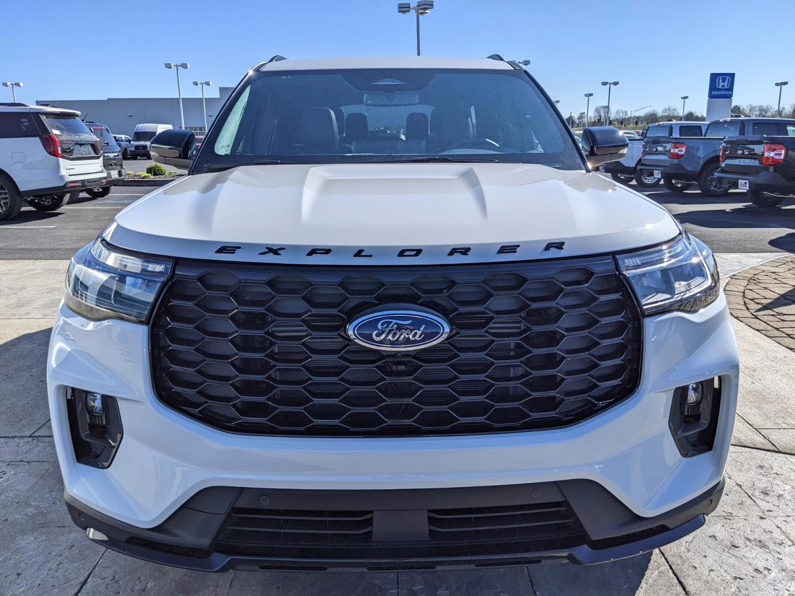 2026 Star White Metallic Tri-Coat Ford Explorer ST-Line 4X4 SUV