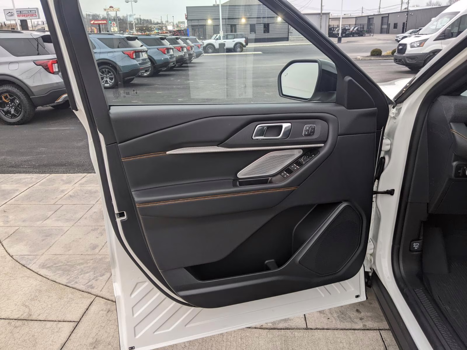 2026 Star White Metallic Tri-Coat Ford Explorer Tremor 4X4 SUV