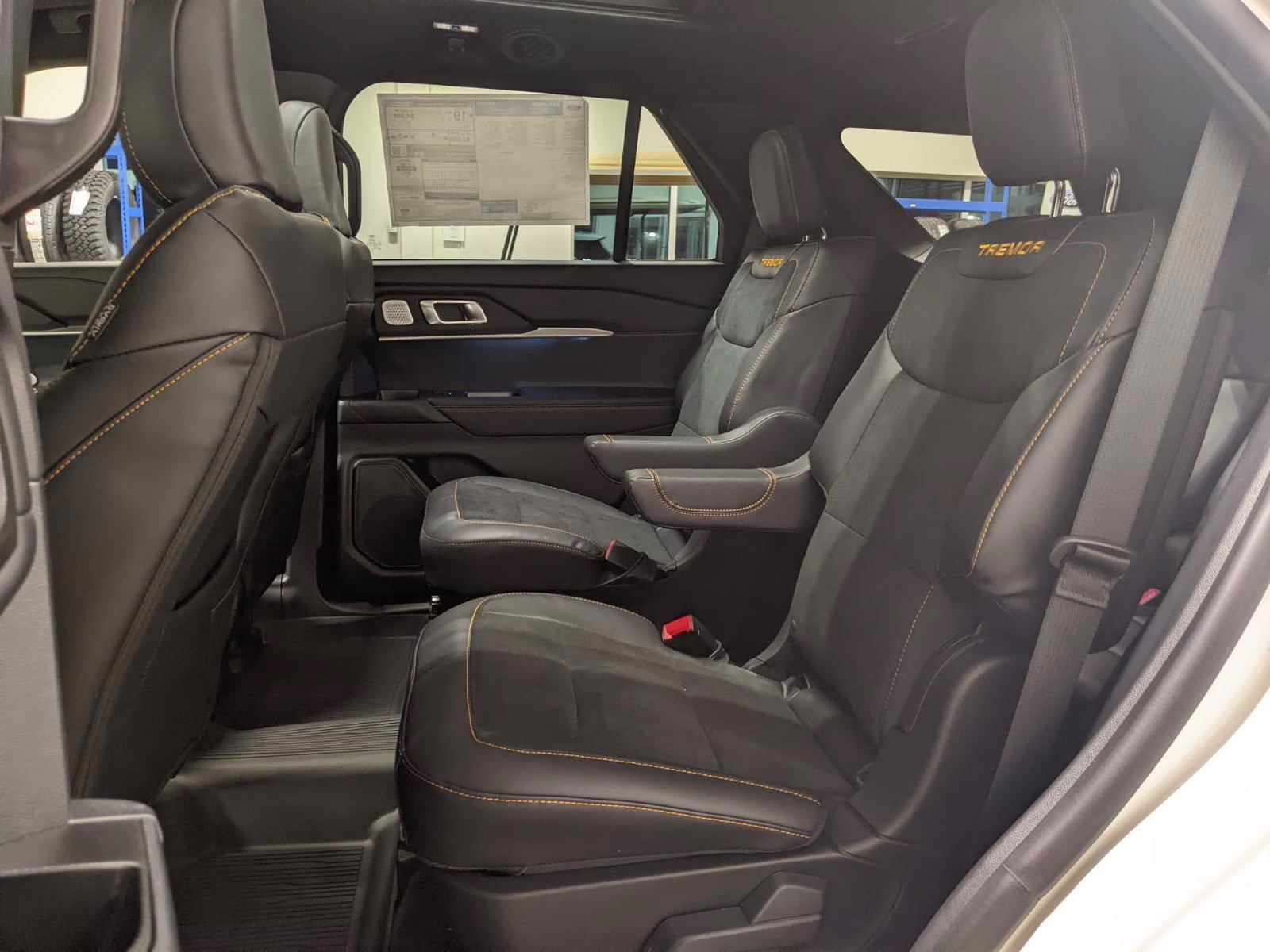 2026 Star White Metallic Tri-Coat Ford Explorer Tremor 4X4 SUV