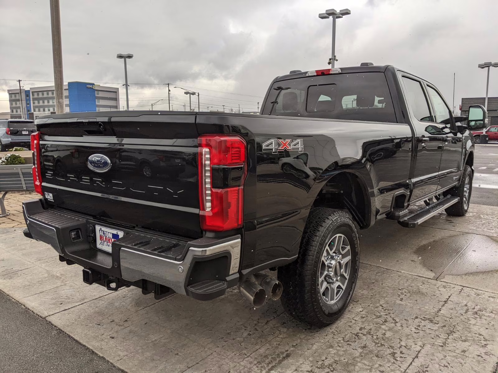2026 Agate Black Ford Super Duty F-250 SRW Lariat 4X4 Truck