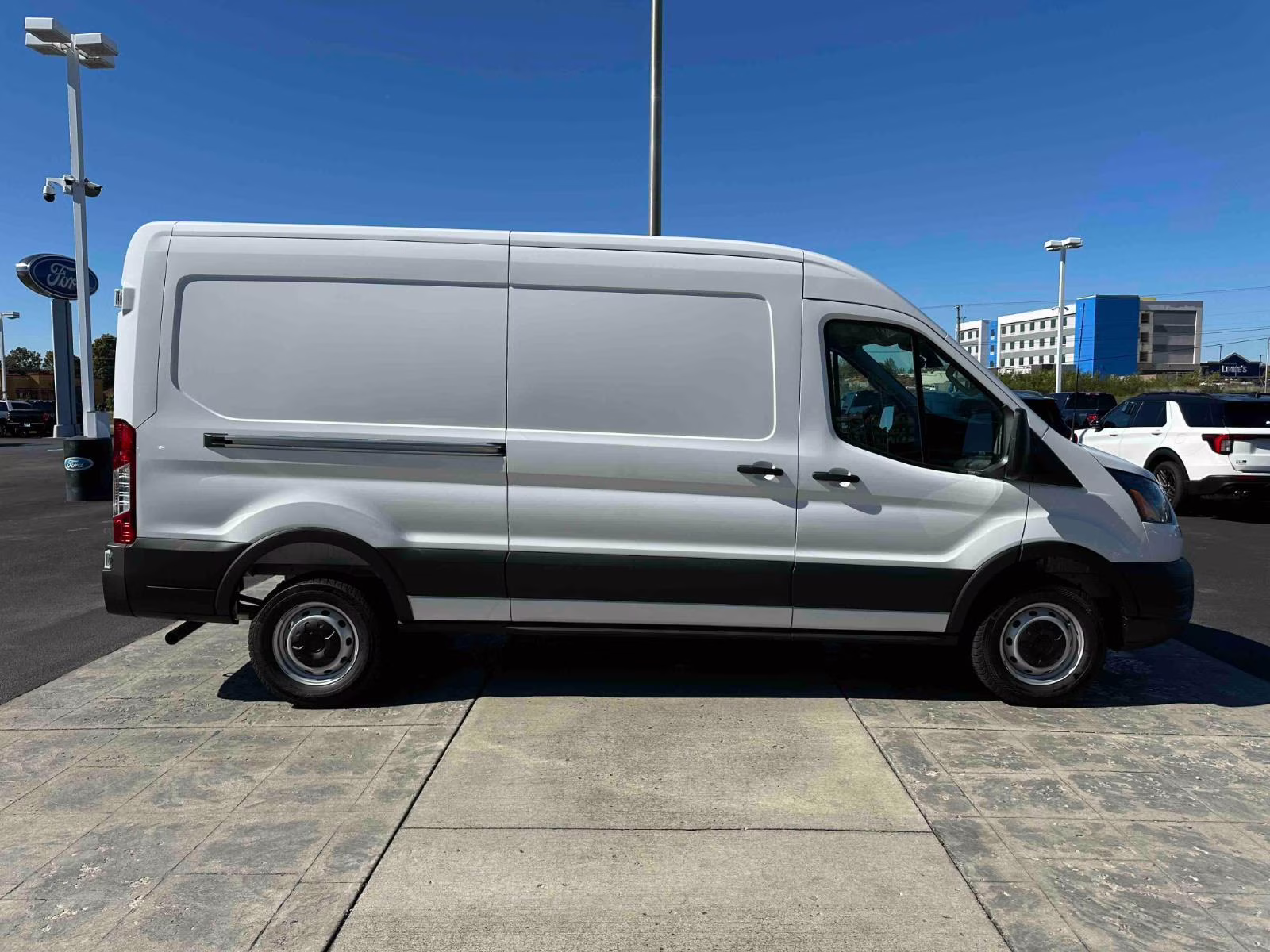 2026 Oxford White Ford Transit Cargo Van T-250 148  MED RF 9150 GV RWD Van