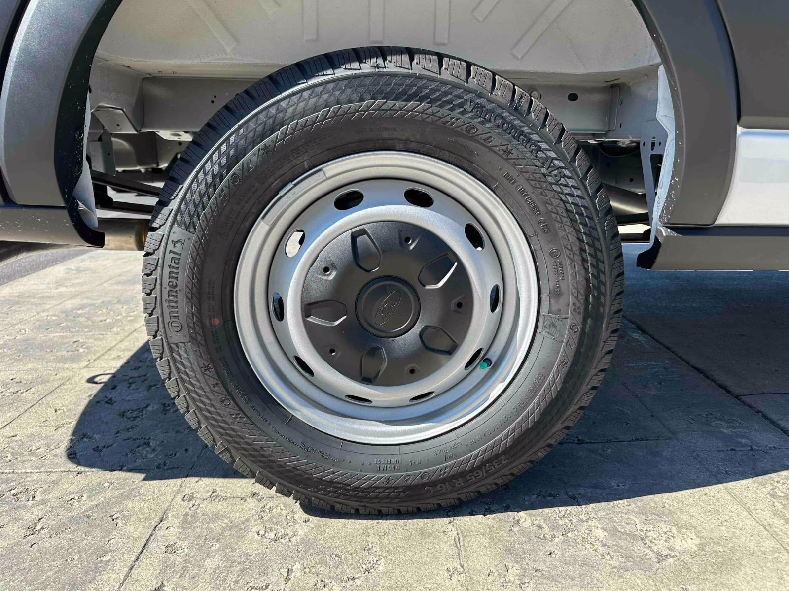2026 Oxford White Ford Transit Cargo Van T-250 148  MED RF 9150 GV RWD Van