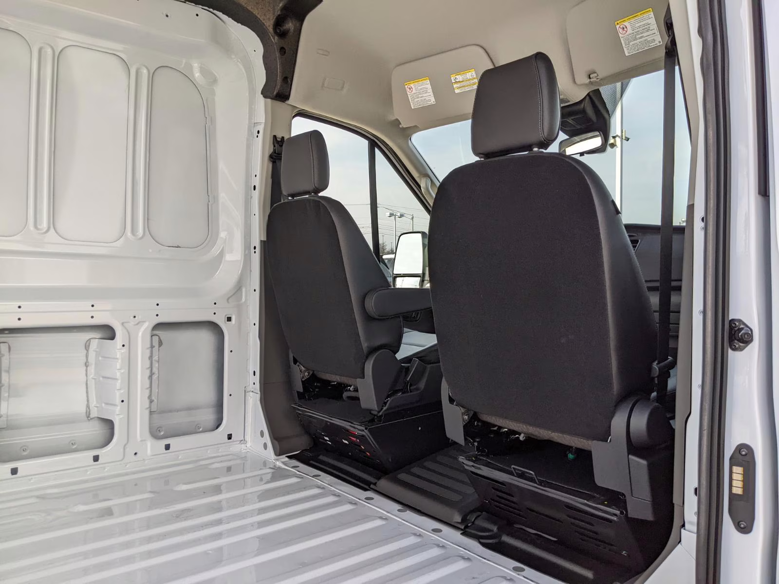 2026 Oxford White Ford Transit Cargo Van T-250 148  MED RF 9150 GV RWD Van