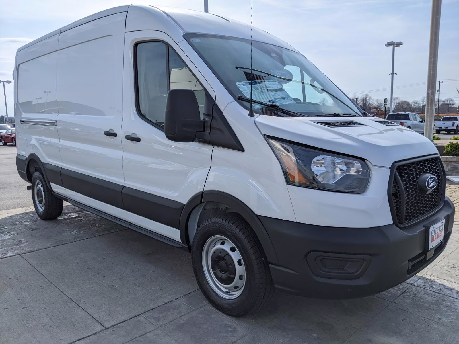 2026 Oxford White Ford Transit Cargo Van T-250 148  MED RF 9150 GV RWD Van