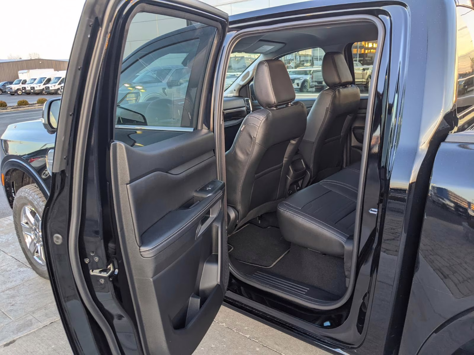 2025 Shadow Black Ford Ranger LARIAT 4X4 Truck