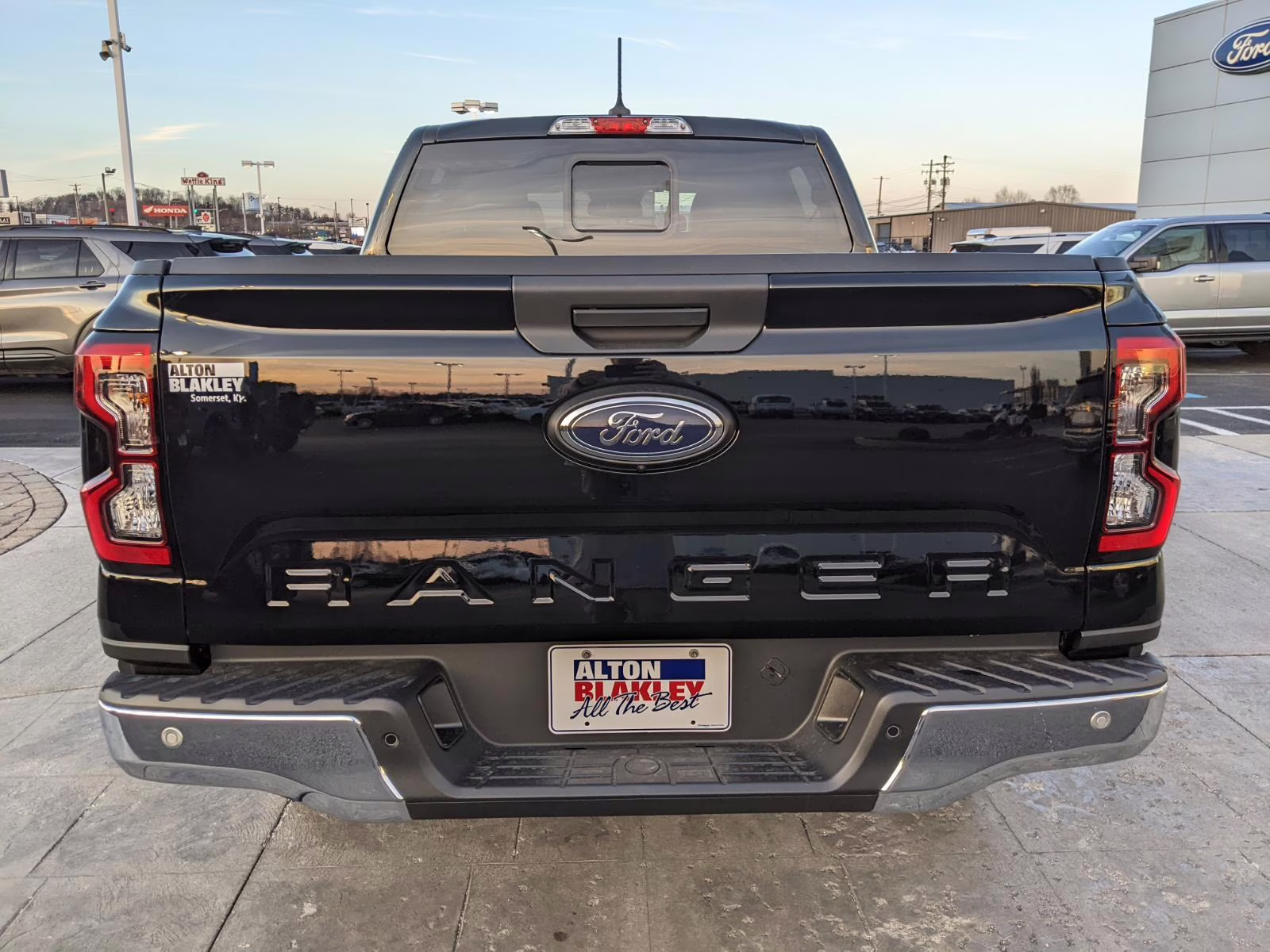 2025 Shadow Black Ford Ranger LARIAT 4X4 Truck