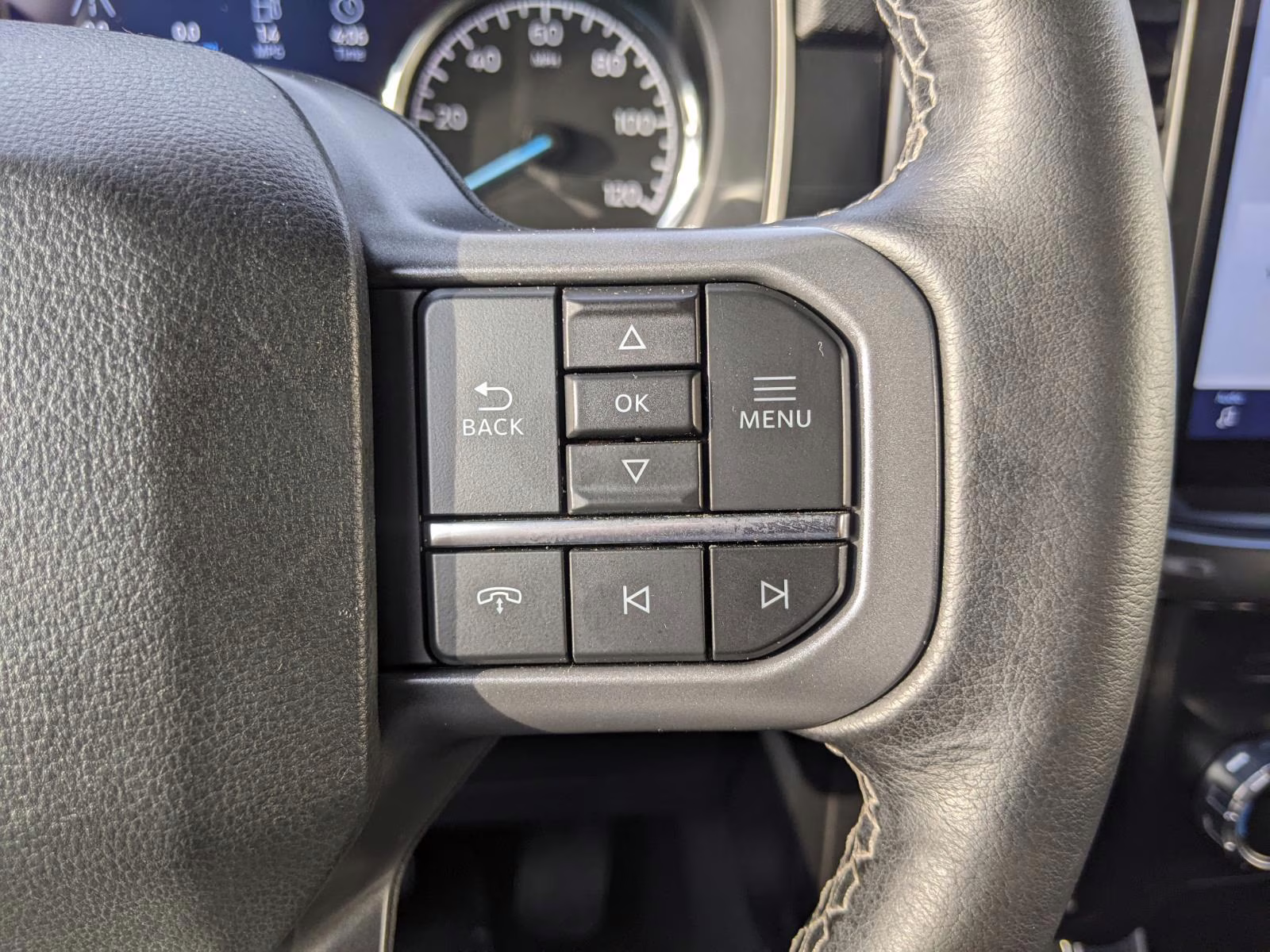2023 Oxford White Ford F-150 XLT 4X4 Truck