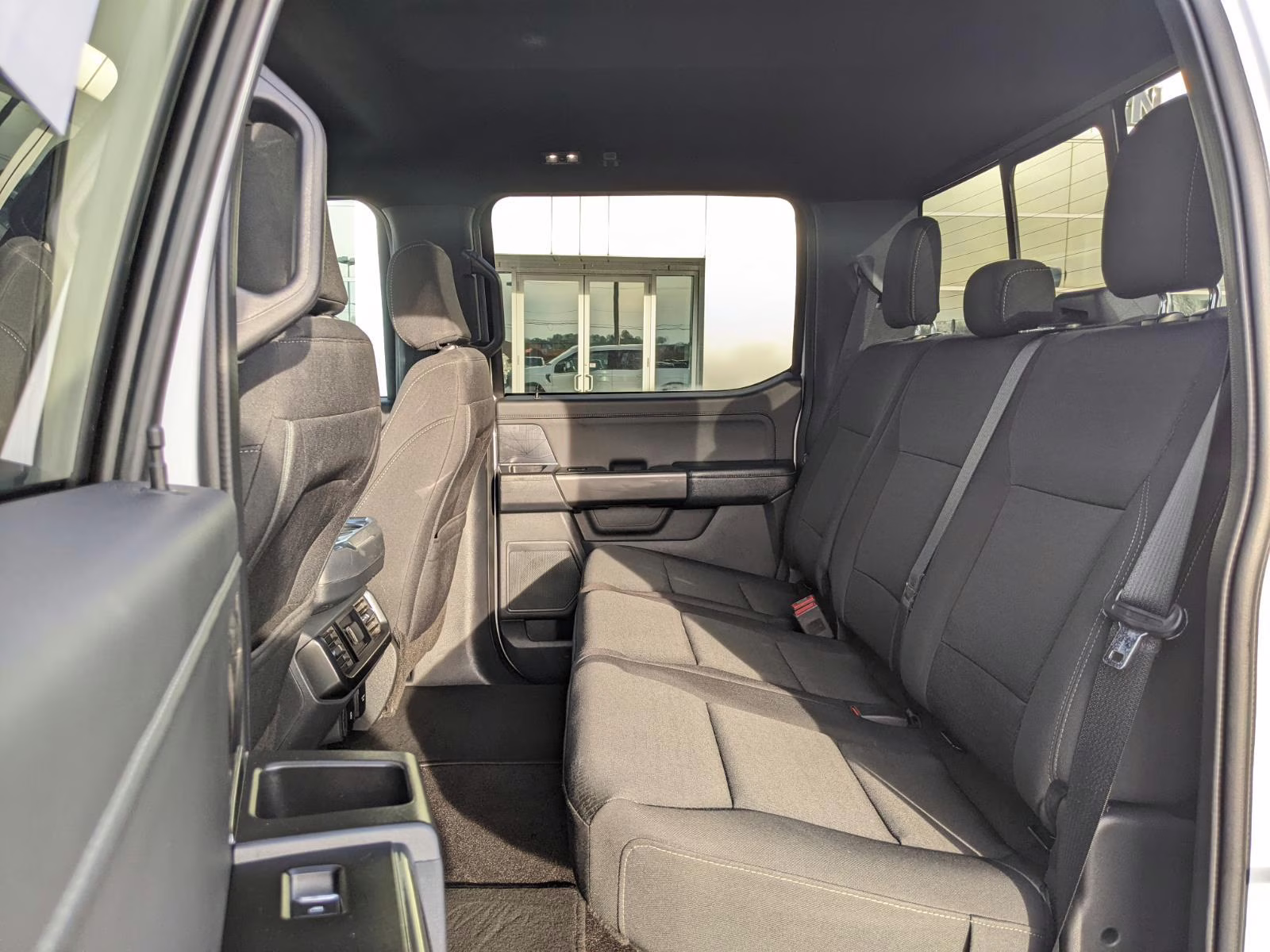 2023 Oxford White Ford F-150 XLT 4X4 Truck
