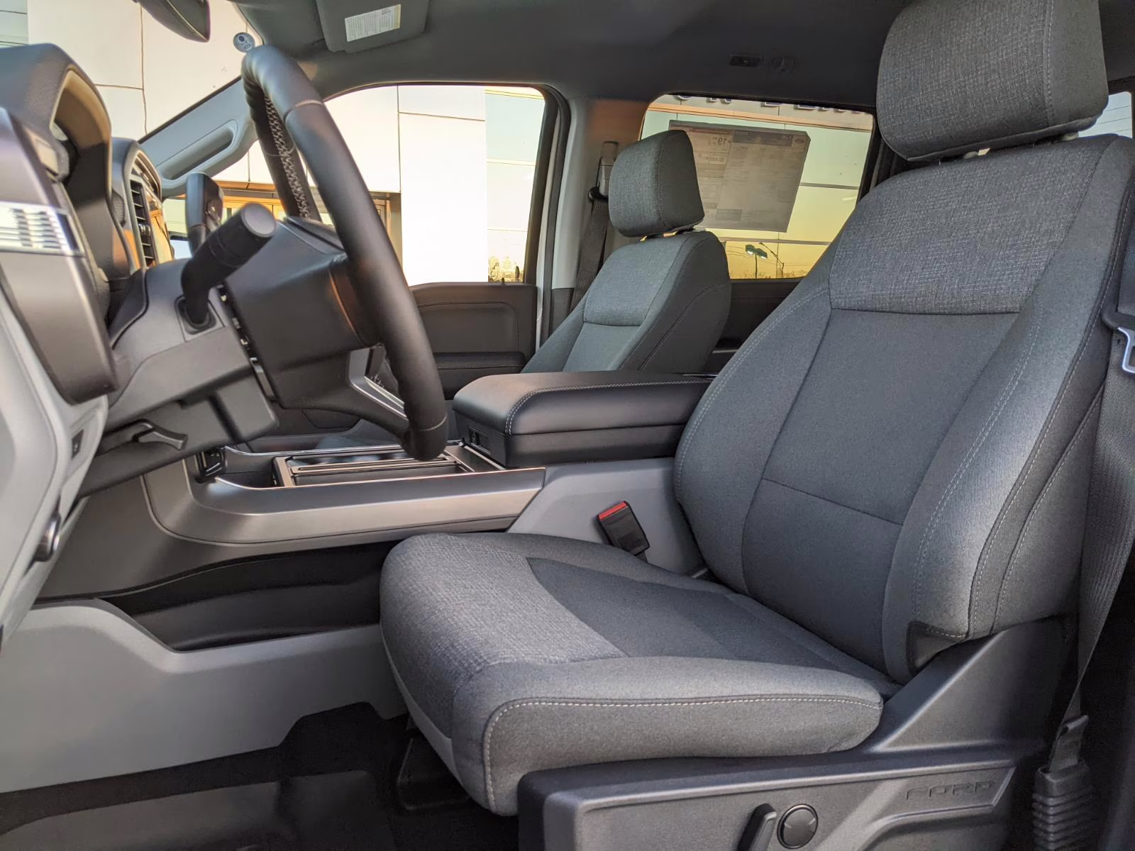 2026 Oxford White Ford F-150 XLT 4X4 Truck