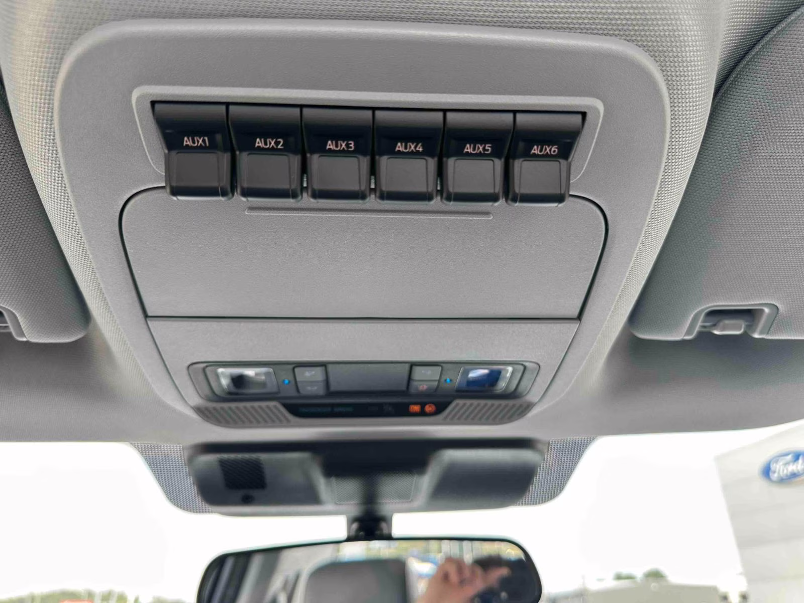 2026 Oxford White Ford Super Duty F-250 SRW XL 4X4 Truck