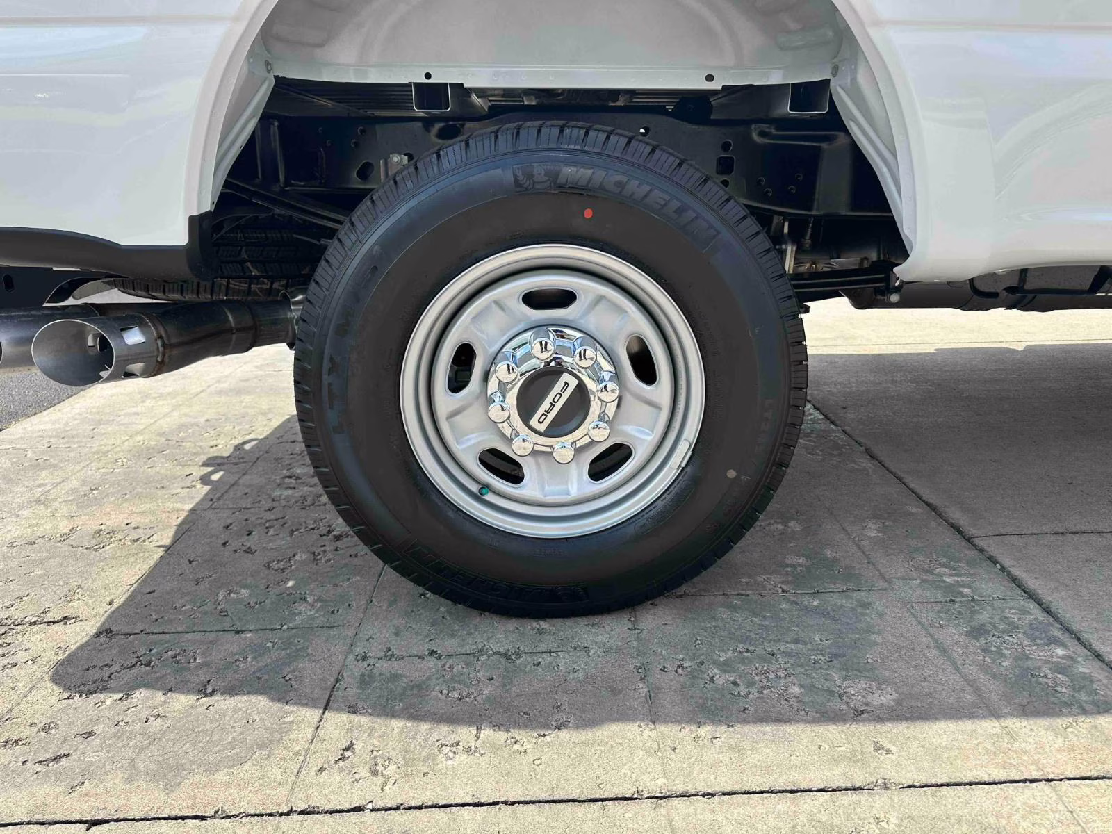2026 Oxford White Ford Super Duty F-250 SRW XL 4X4 Truck