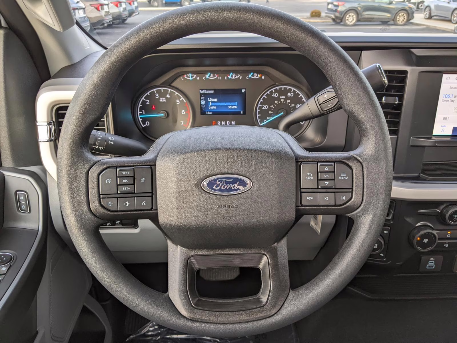 2026 Oxford White Ford Super Duty F-350 SRW XL 4X4 Truck