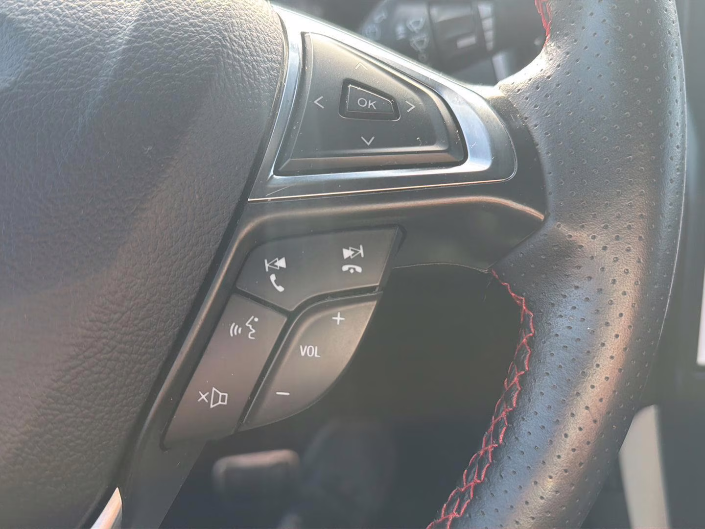 2024 Carbonized Gray Ford Edge ST-Line AWD SUV