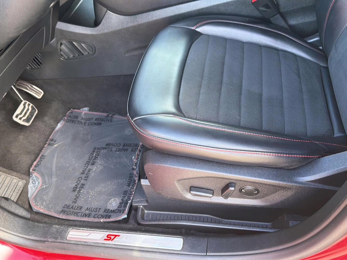 2024 Carbonized Gray Ford Edge ST-Line AWD SUV