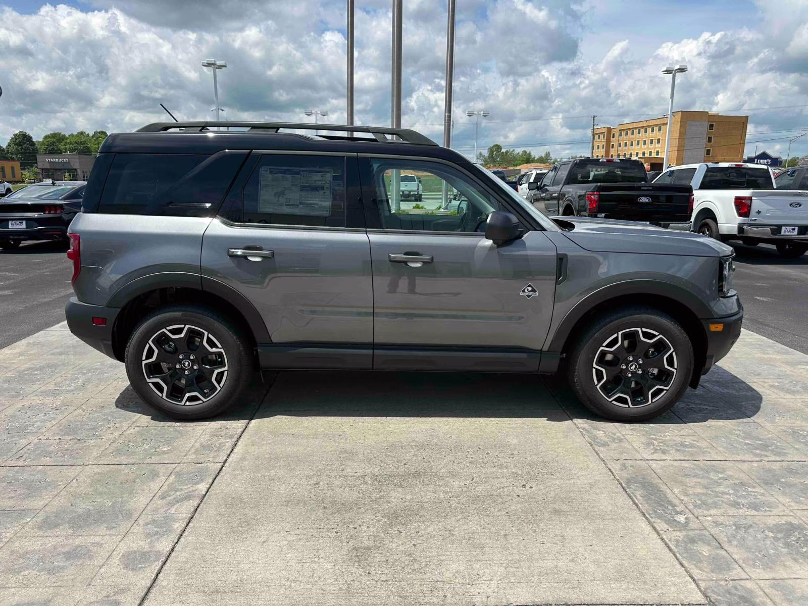2025 CARBONIZED GRAY METALLIC Ford Bronco Sport Outer Banks 4X4 SUV