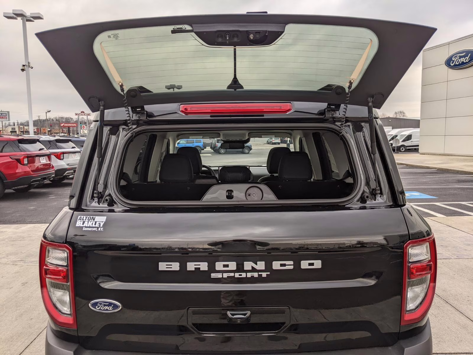 2025 Shadow Black Ford Bronco Sport Outer Banks 4X4 SUV