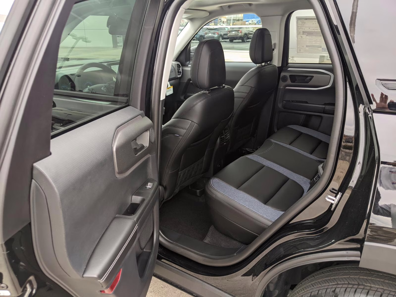 2025 Shadow Black Ford Bronco Sport Outer Banks 4X4 SUV