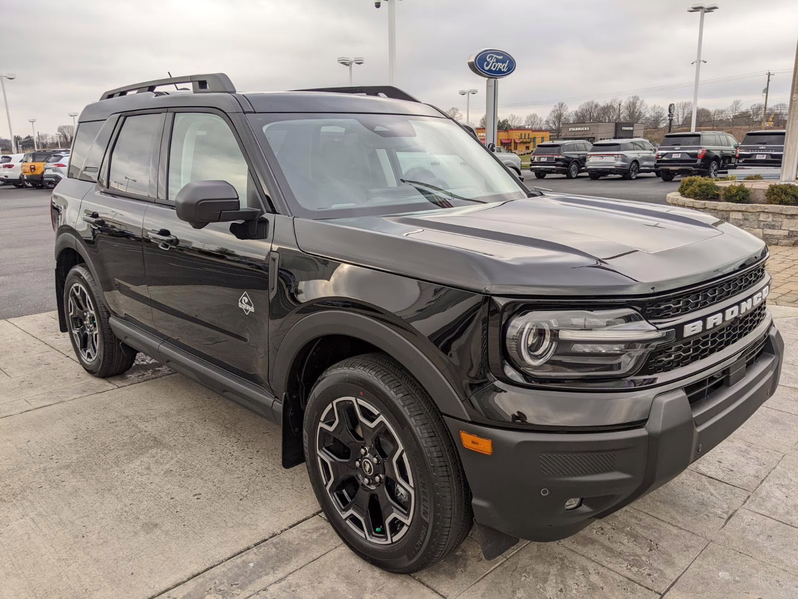 2025 Shadow Black Ford Bronco Sport Outer Banks 4X4 SUV