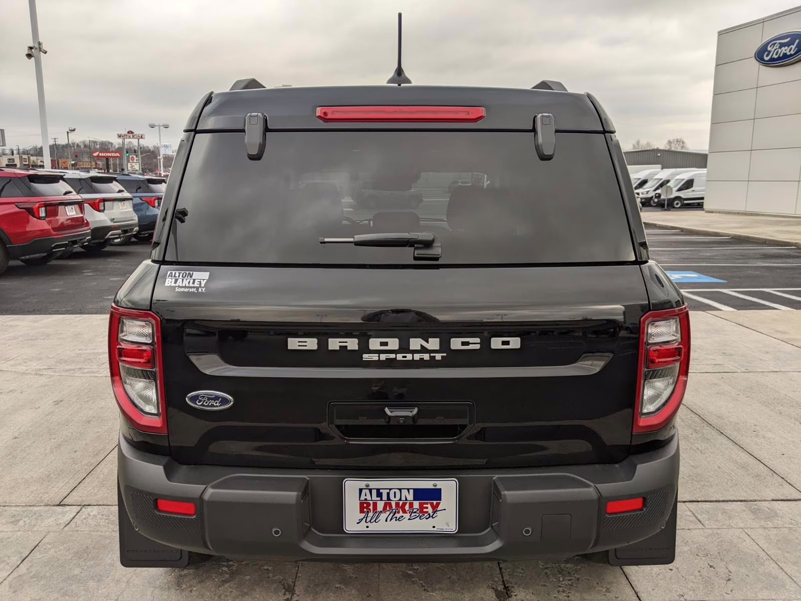2025 Shadow Black Ford Bronco Sport Outer Banks 4X4 SUV