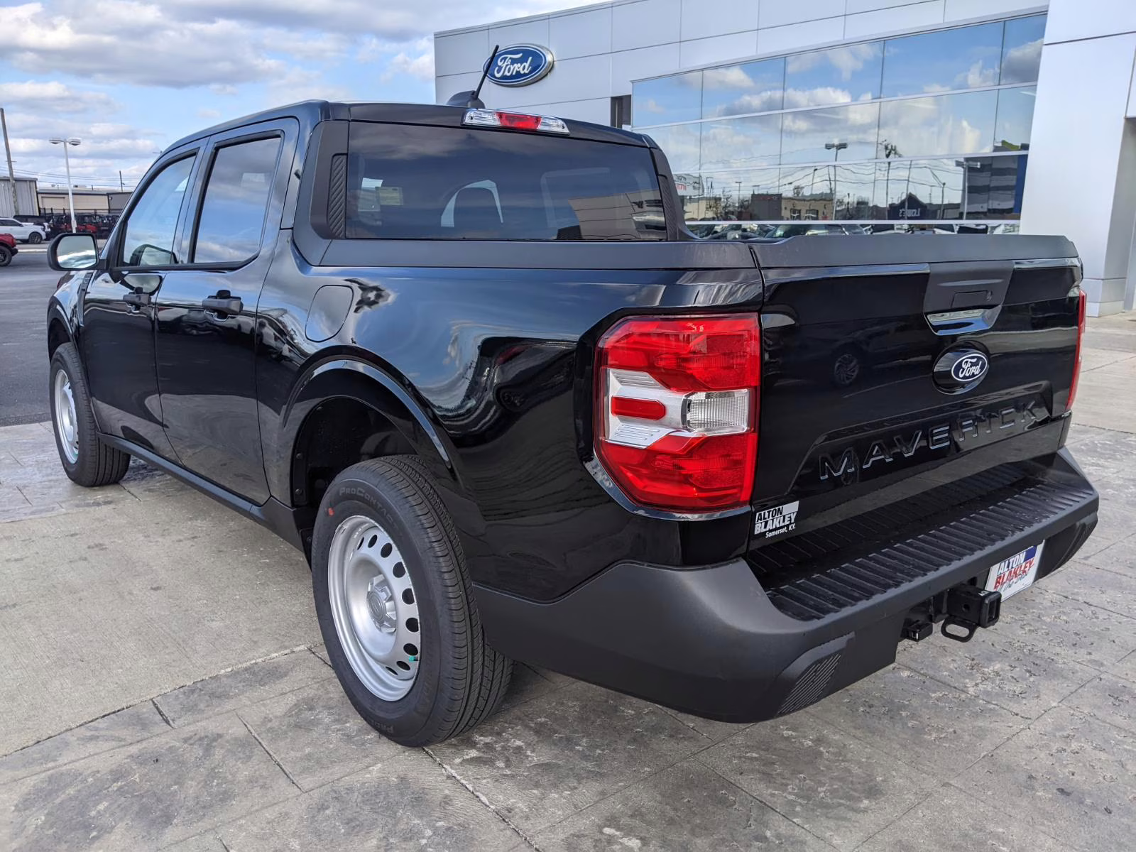 2026 Shadow Black Ford Maverick XL AWD Truck