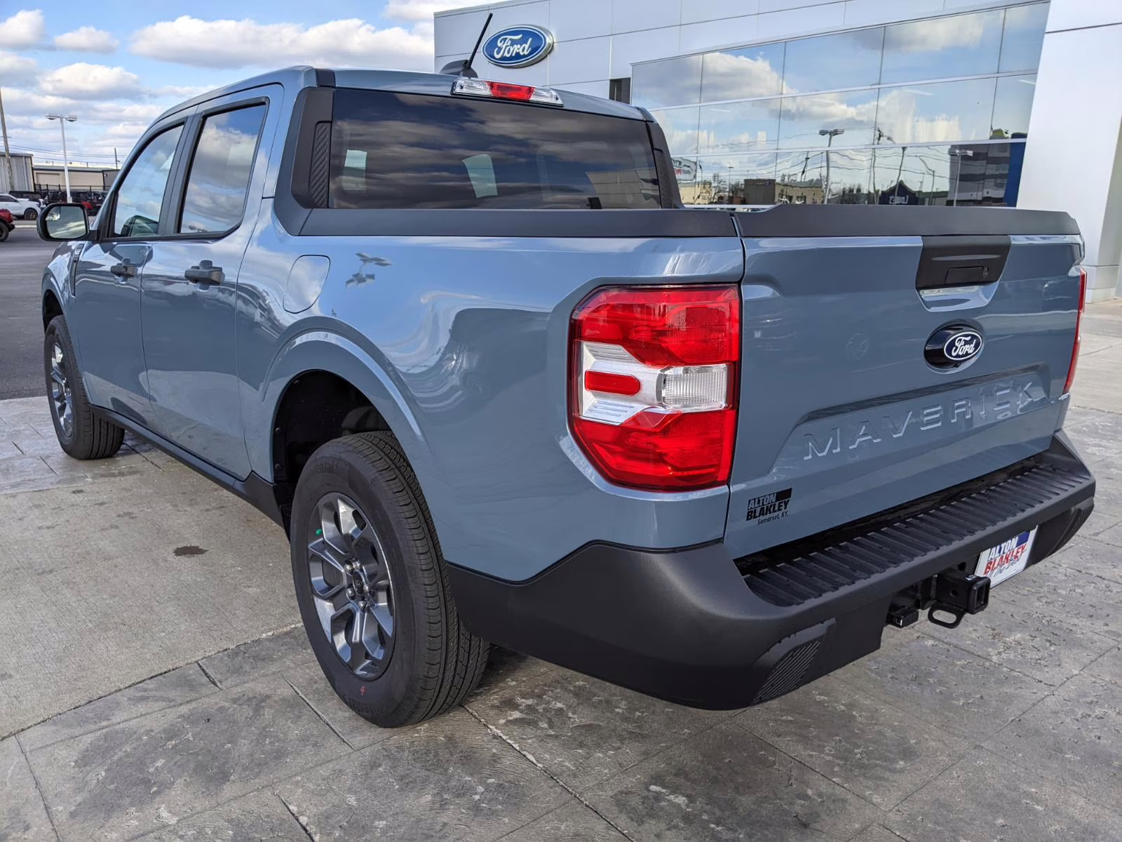 2026 Azure Gray Metallic Tri-Coat Ford Maverick XLT AWD Truck