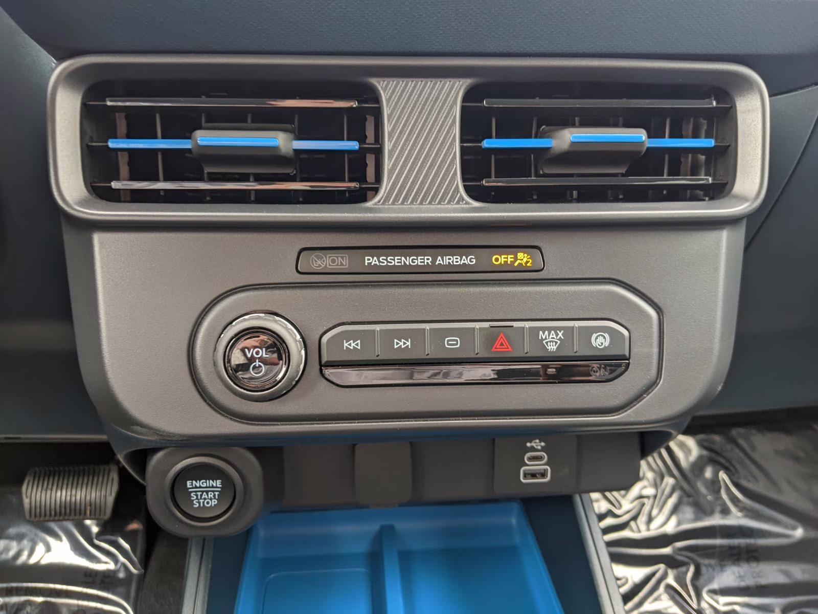 2026 Shadow Black Ford Maverick XLT AWD Truck