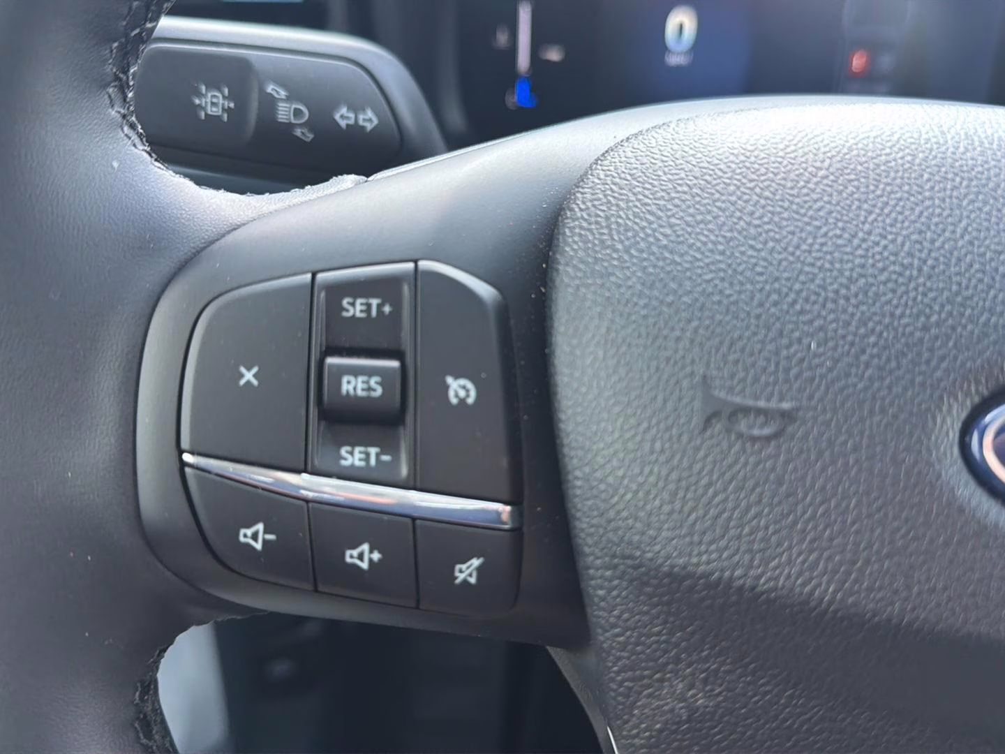 2026 Oxford White Ford Maverick XLT AWD Truck