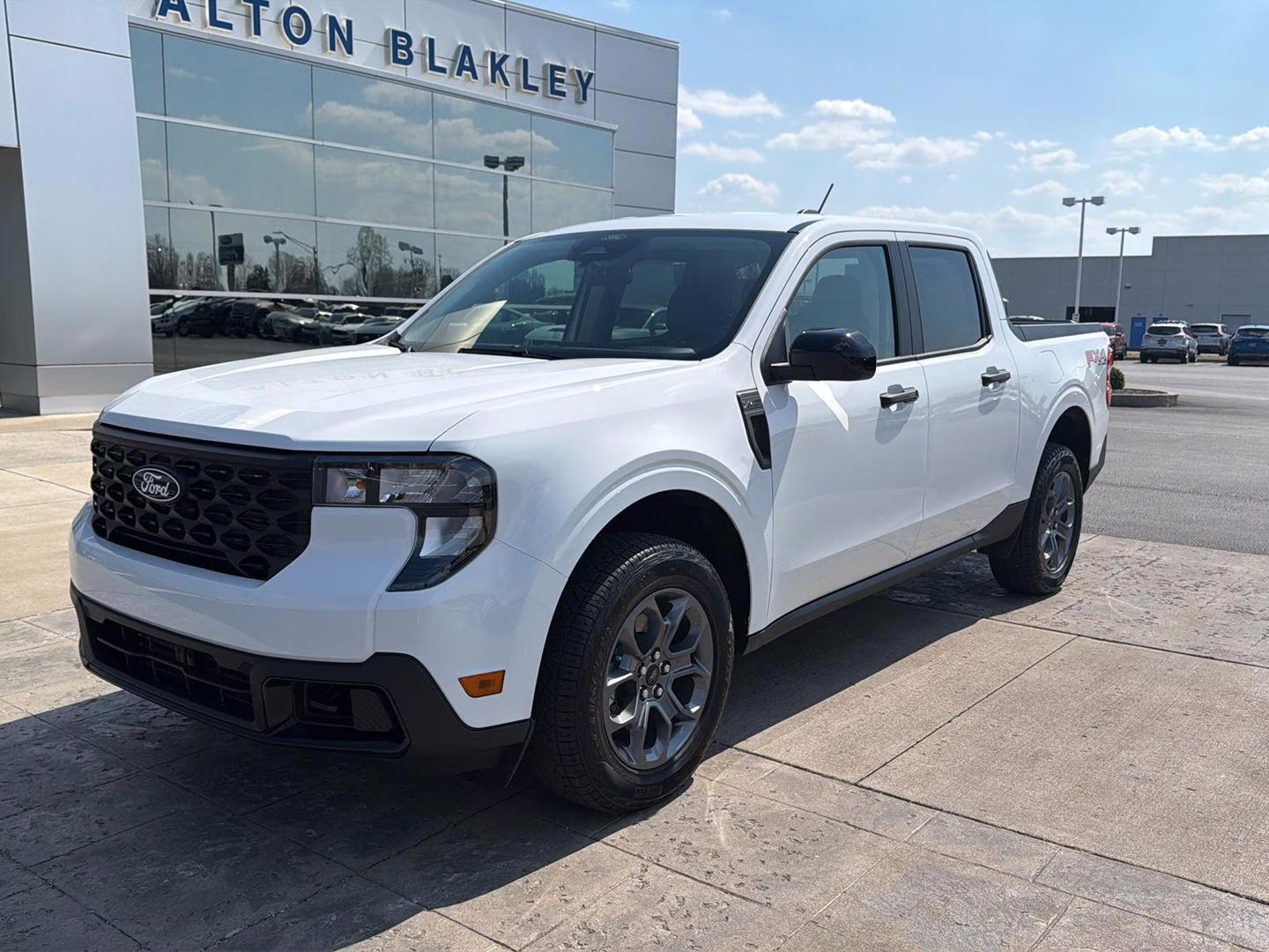 2026 Oxford White Ford Maverick XLT AWD Truck