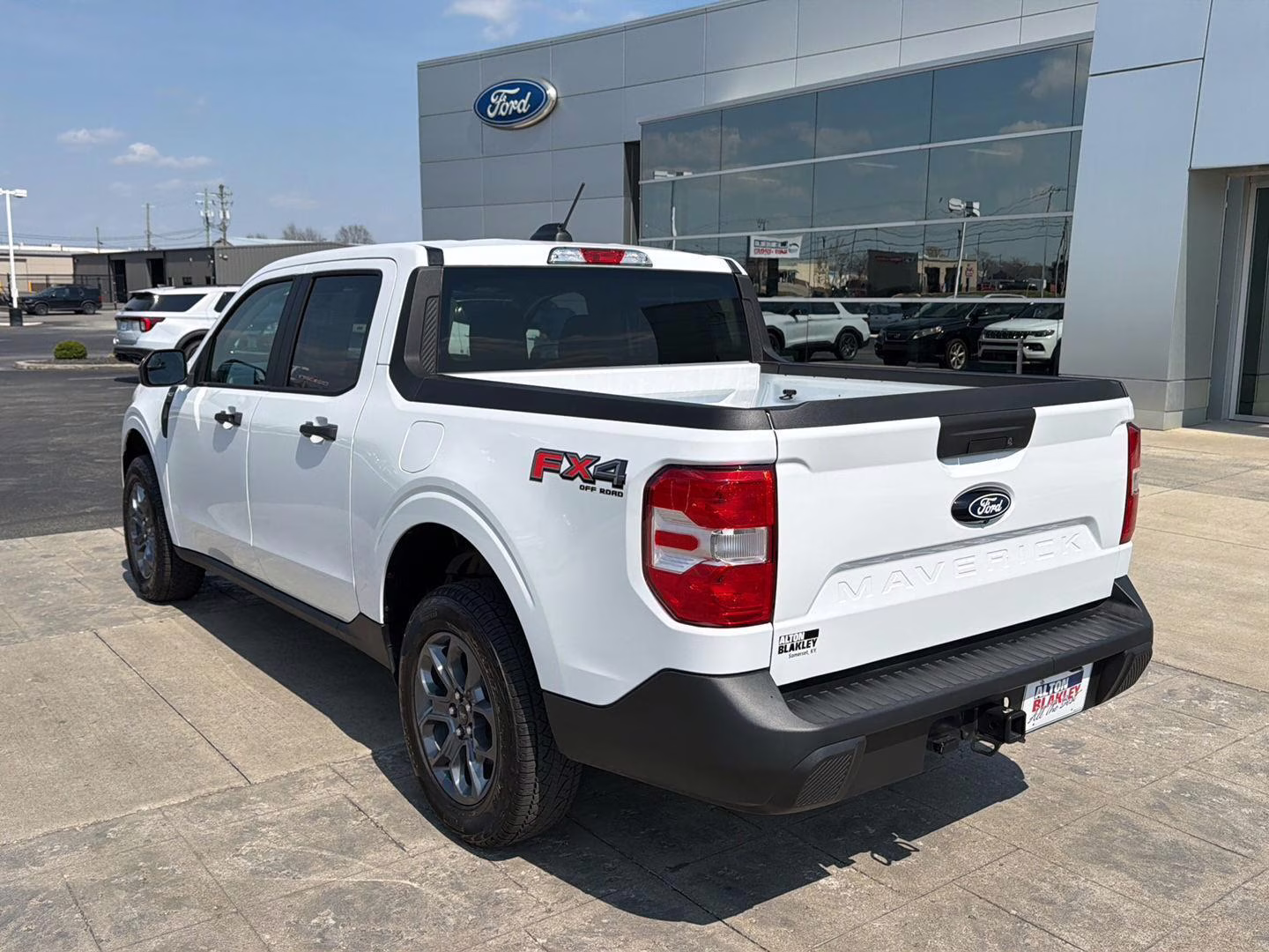 2026 Oxford White Ford Maverick XLT AWD Truck
