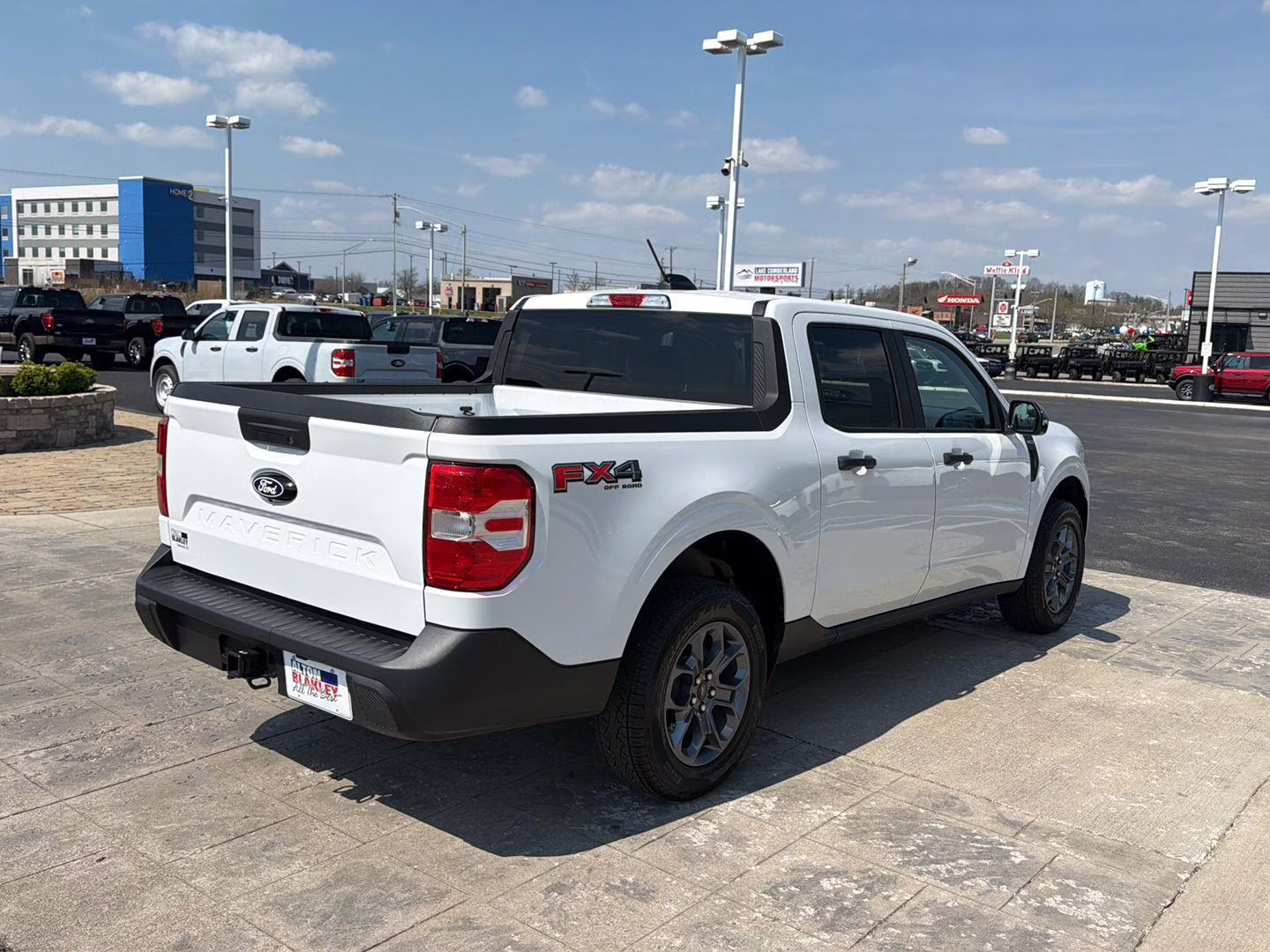 2026 Oxford White Ford Maverick XLT AWD Truck