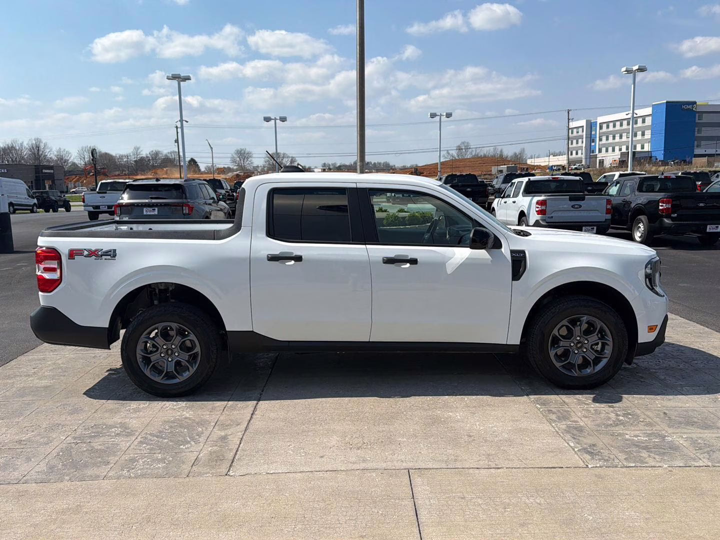 2026 Oxford White Ford Maverick XLT AWD Truck