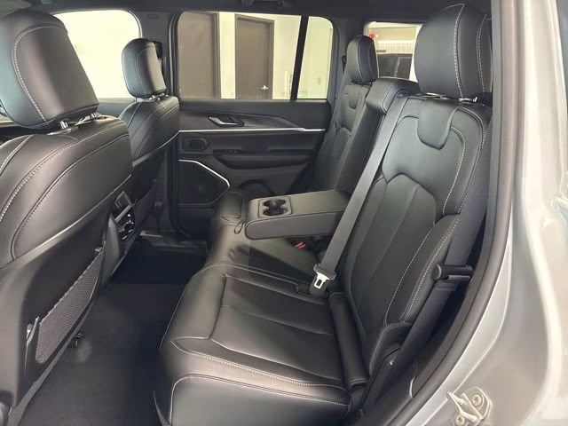 2026 Silver Zynith Jeep Grand Cherokee Limited 4X4 SUV