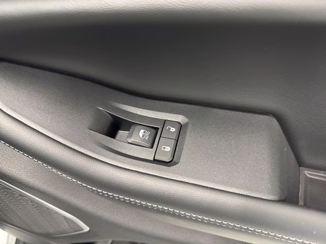 2026 Silver Zynith Jeep Grand Cherokee Limited 4X4 SUV