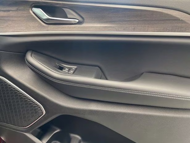 2026 Silver Zynith Jeep Grand Cherokee Limited 4X4 SUV