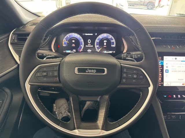 2026 Silver Zynith Jeep Grand Cherokee Limited 4X4 SUV