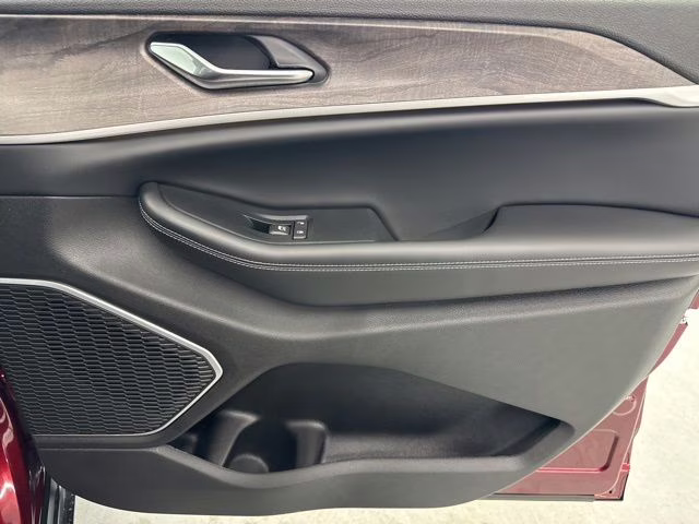 2026 Velvet Red Pearlcoat Jeep Grand Cherokee L Limited 4X4 SUV