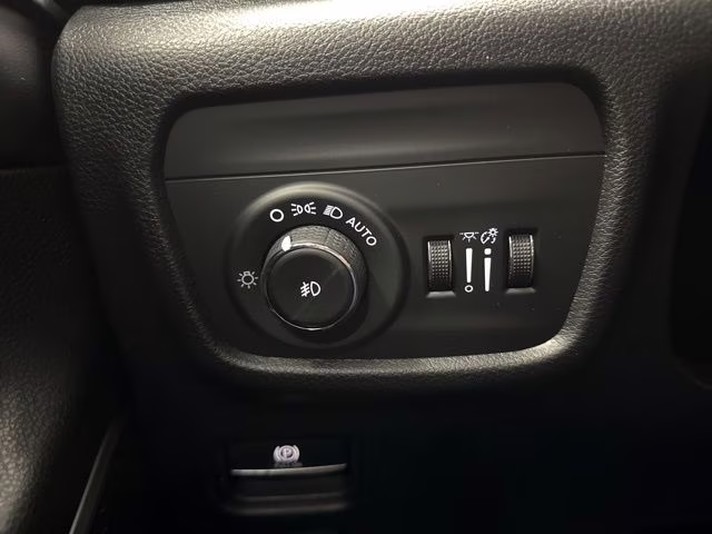 2026 Velvet Red Pearlcoat Jeep Grand Cherokee L Limited 4X4 SUV